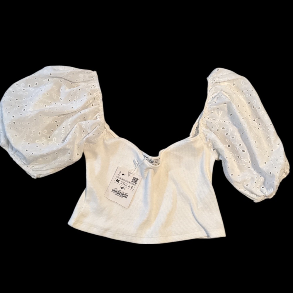 NWT ZARA‎ White Eyelet Puff Sleeve Ribbed Crop Top Size Medium Cottagecore Retro